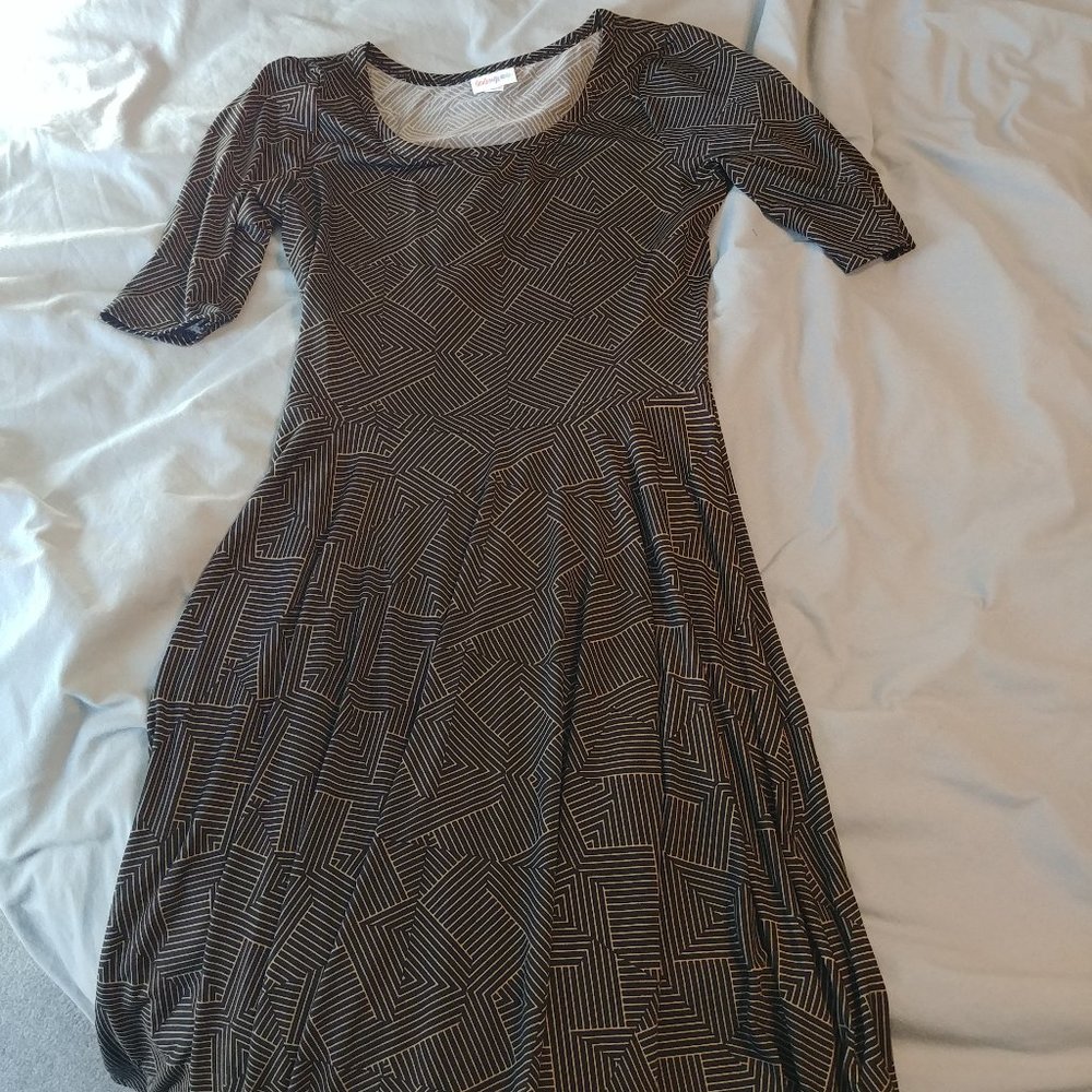 LuLaRoe Nicole M black/gold geo print